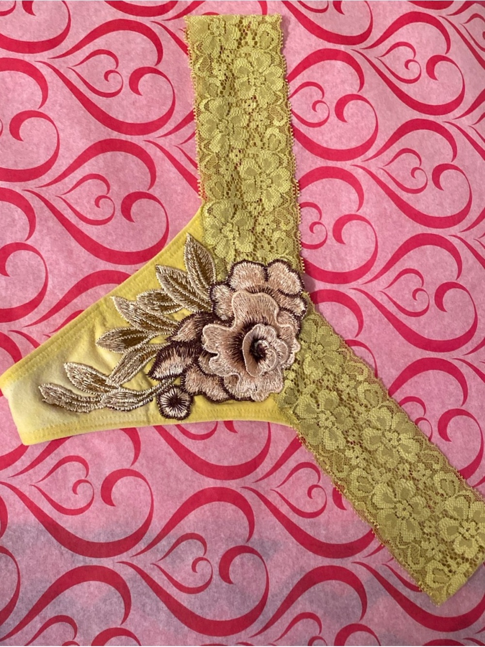Victoria’s Secret “Pink”NWT/D ‘10 Wom M Cheeksters Thong Panty Amazing Florals!